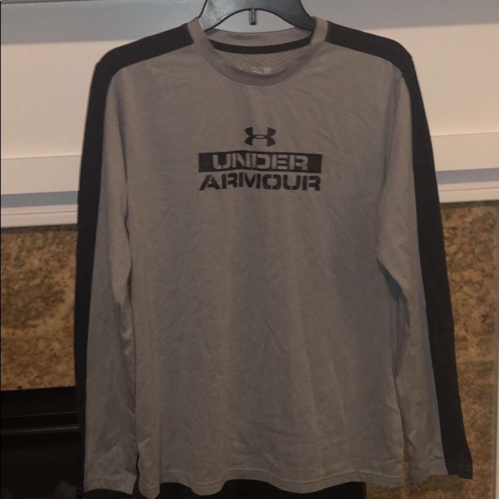Men’s Youth Grey Under Armor Long Sleeve Tee